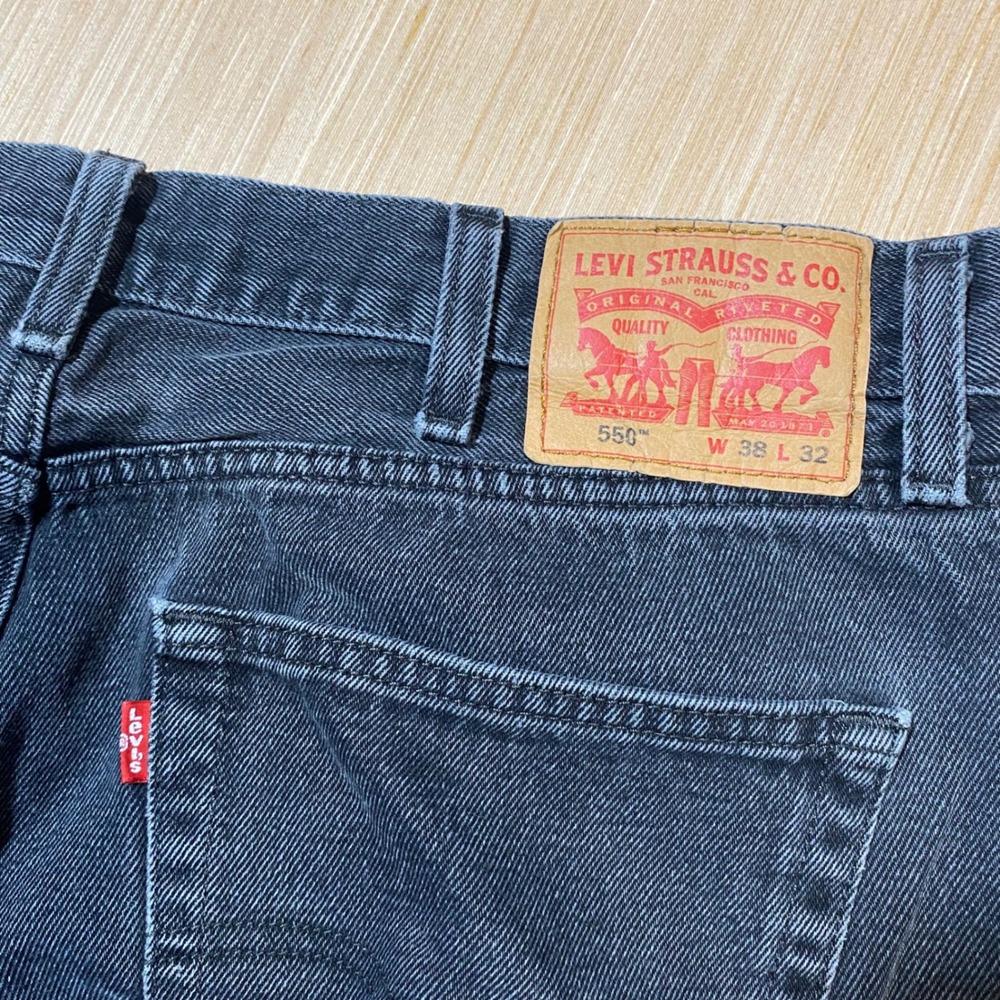 Levis 550 Relaxed Fit Black Faded Distressed Denim Jeans W38 L32 Mens Vintage - Picture 4 of 4